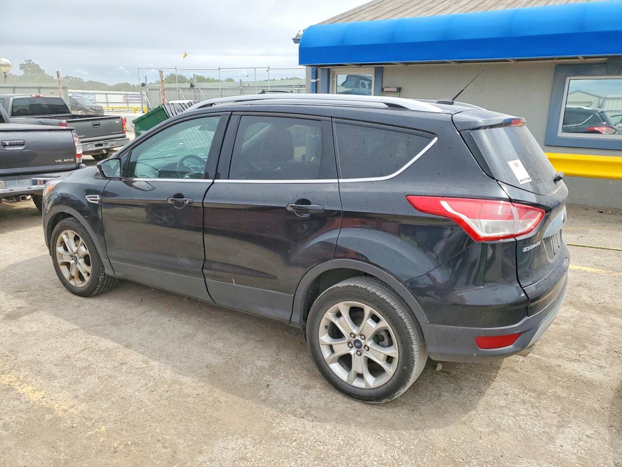 FORD ESCAPE 2016 — 3