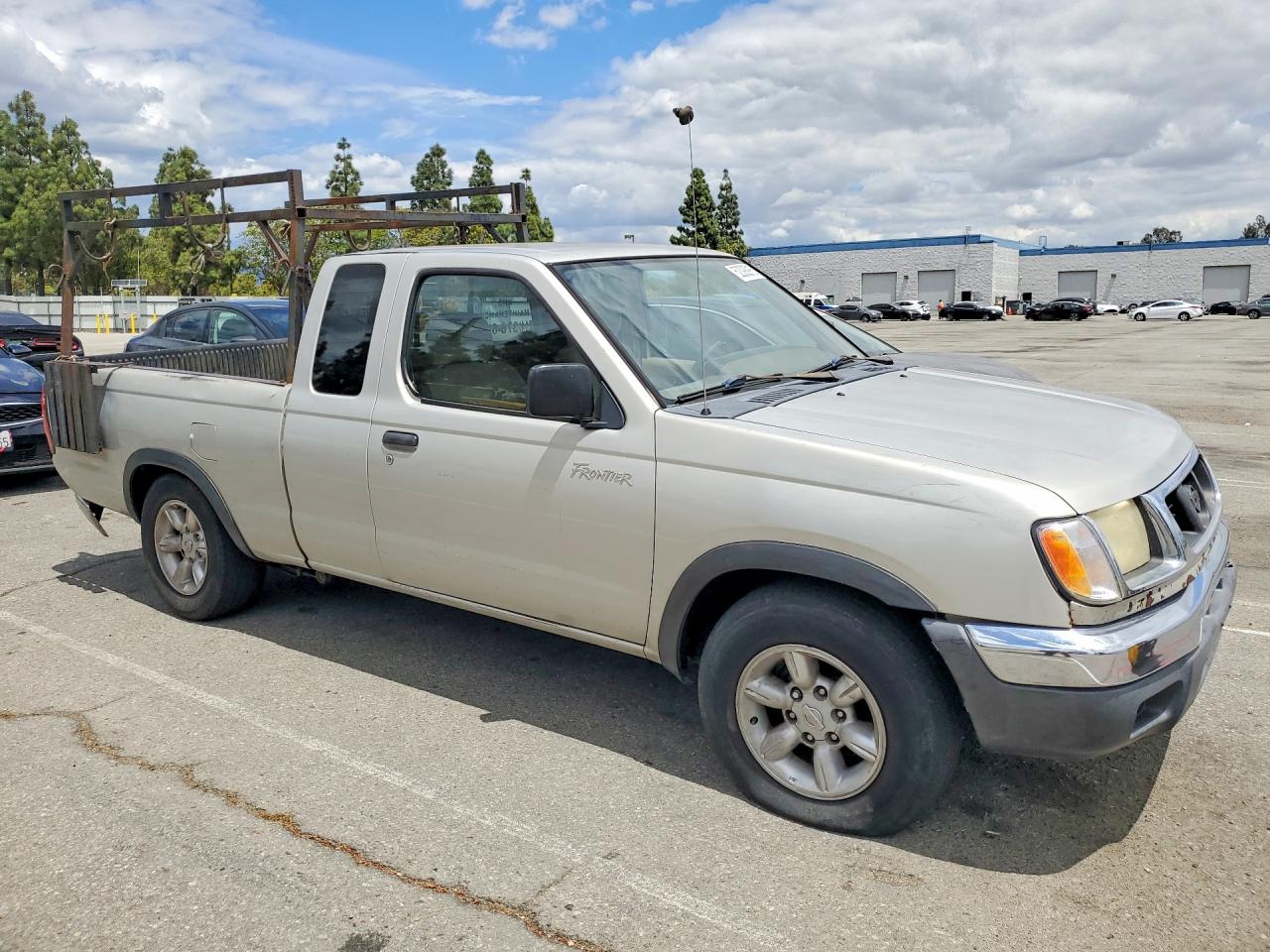 NISS FRONTIER 1999 — 5