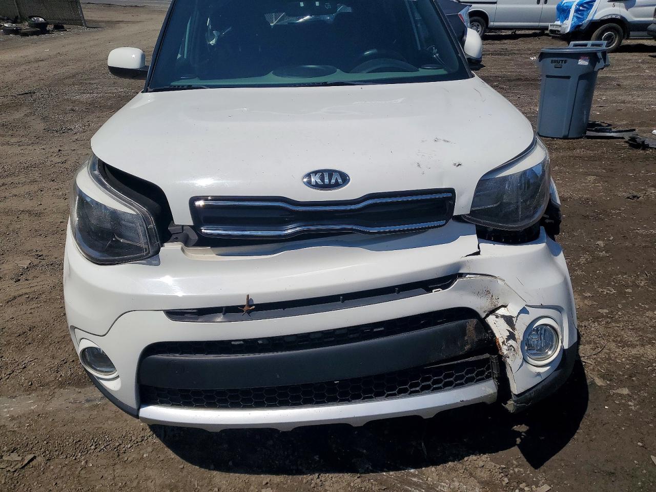 KIA SOUL 2017 — 12