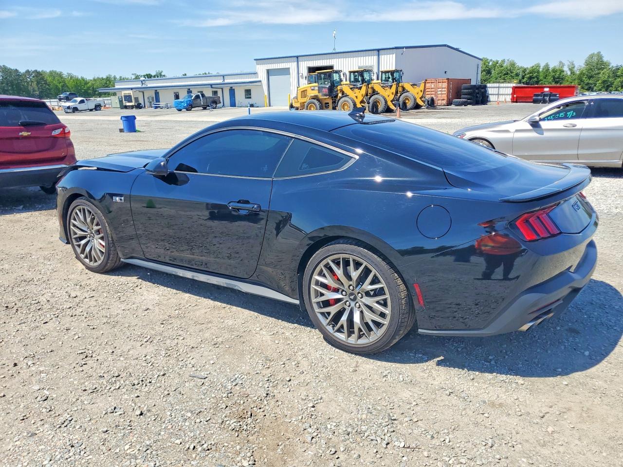 FORD MUSTANG 2024 — 3