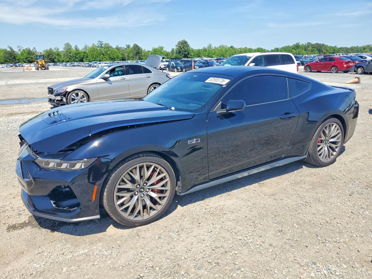 FORD MUSTANG 2024 — 2