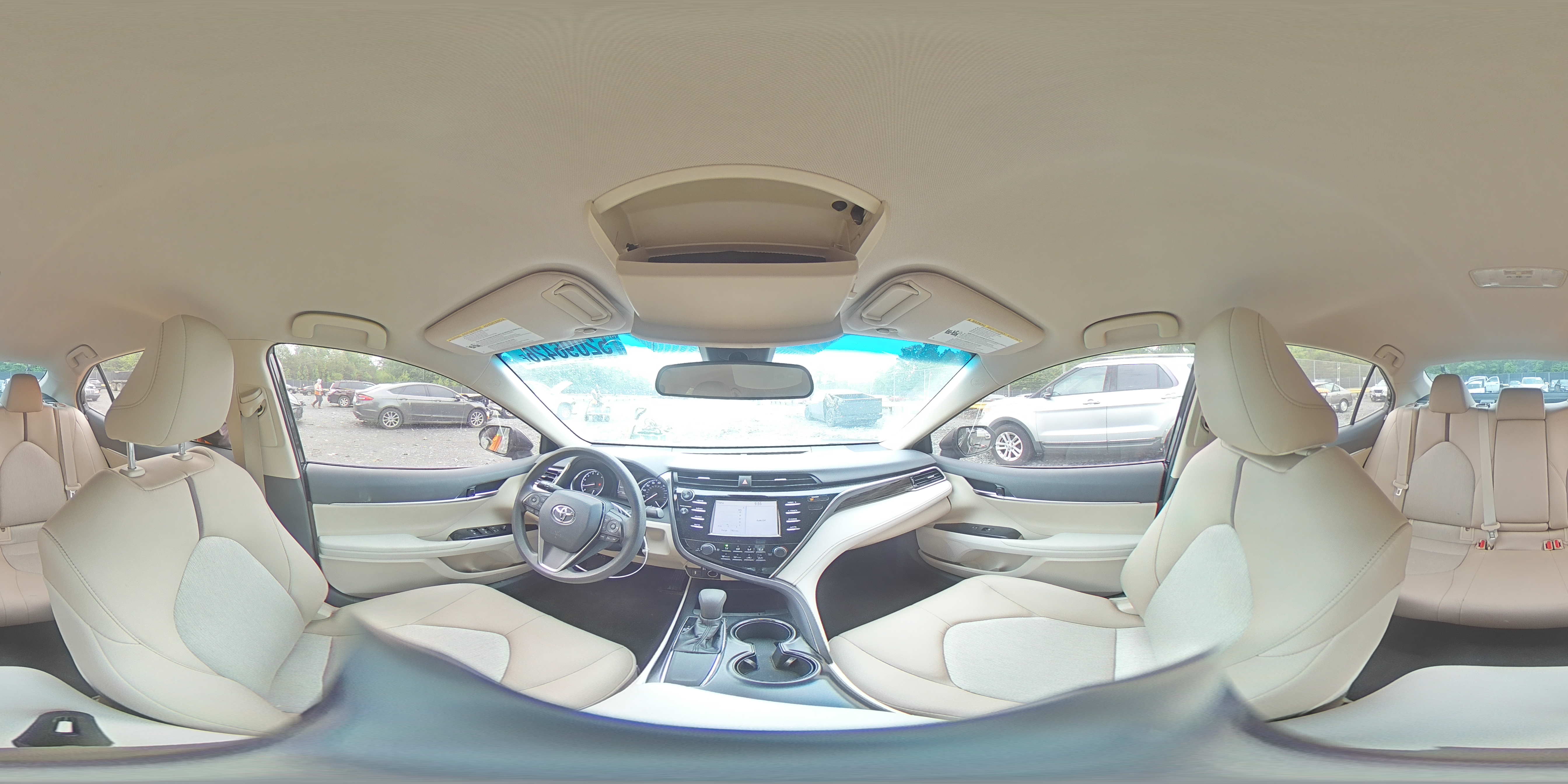 TOYOTA CAMRY 2018 — 14