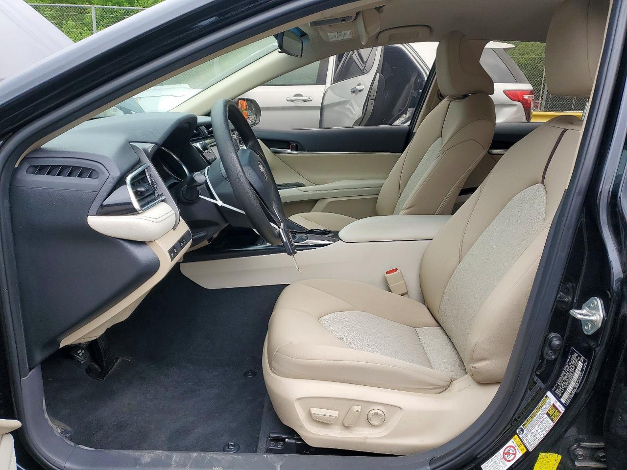 TOYOTA CAMRY 2018 — 8