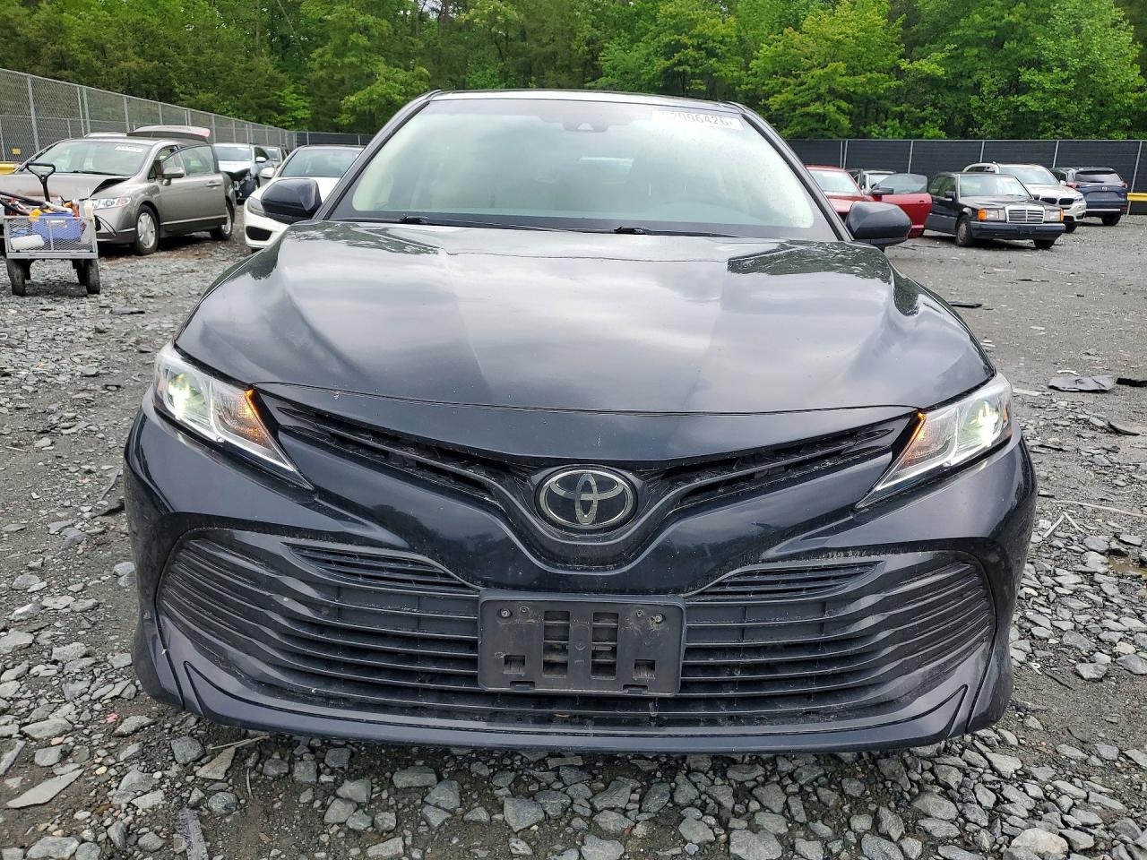 TOYOTA CAMRY 2018 — 6