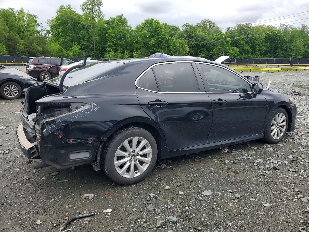 TOYOTA CAMRY 2018 — 4