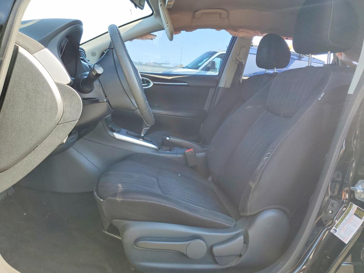 NISSAN SENTRA 2017 — 8
