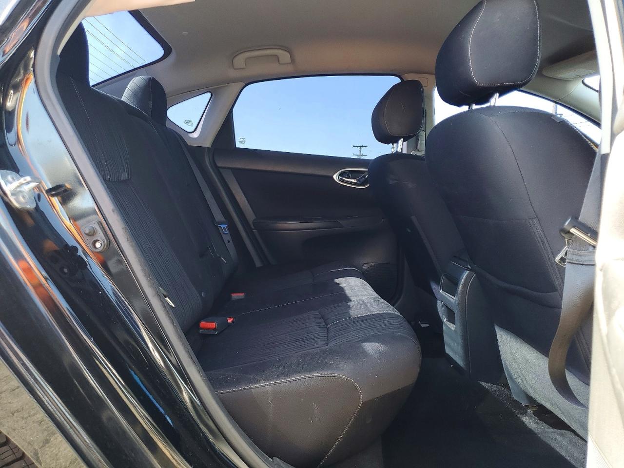 NISSAN SENTRA 2017 — 11