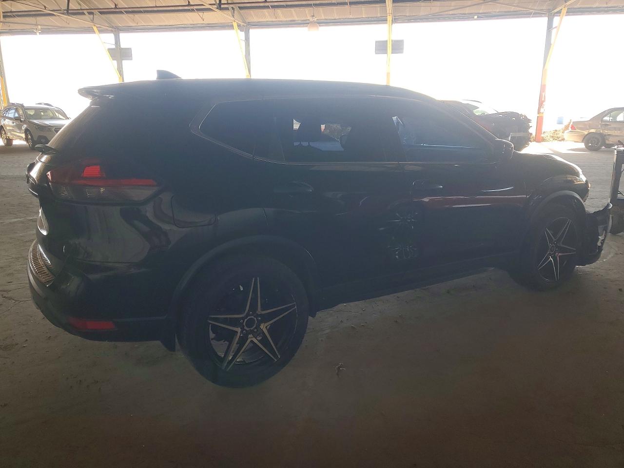 NISSAN ROGUE 2019 — 4