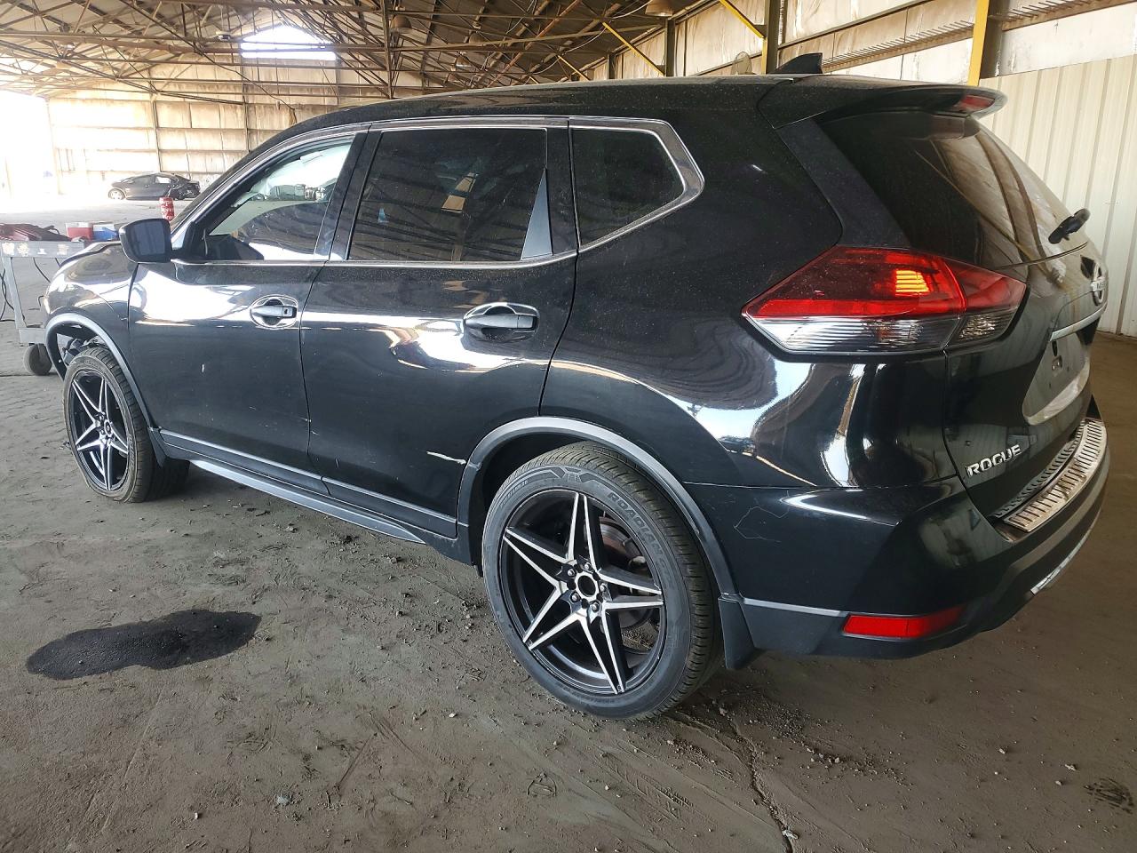 NISSAN ROGUE 2019 — 3