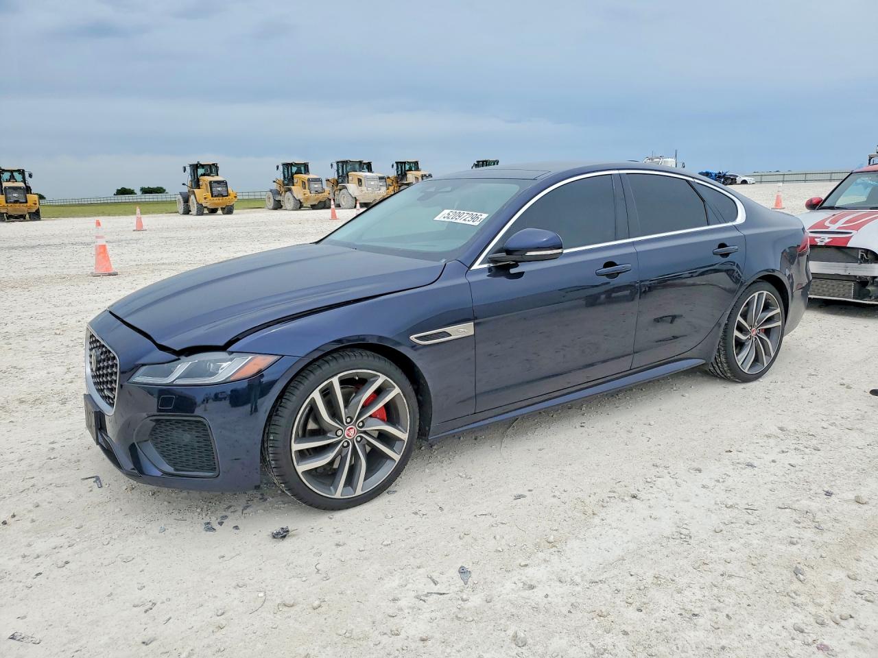 2022 JAGUAR XF R-DYNAMIC SE