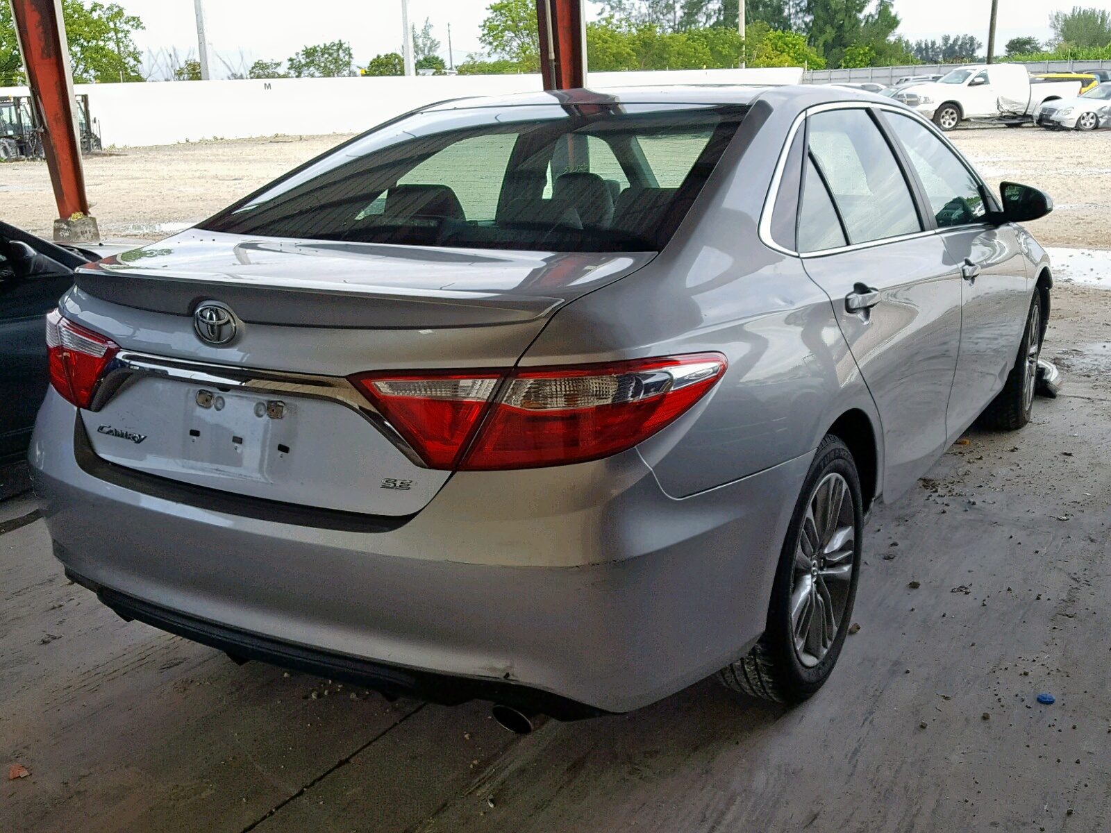 2017 TOYOTA CAMRY LE