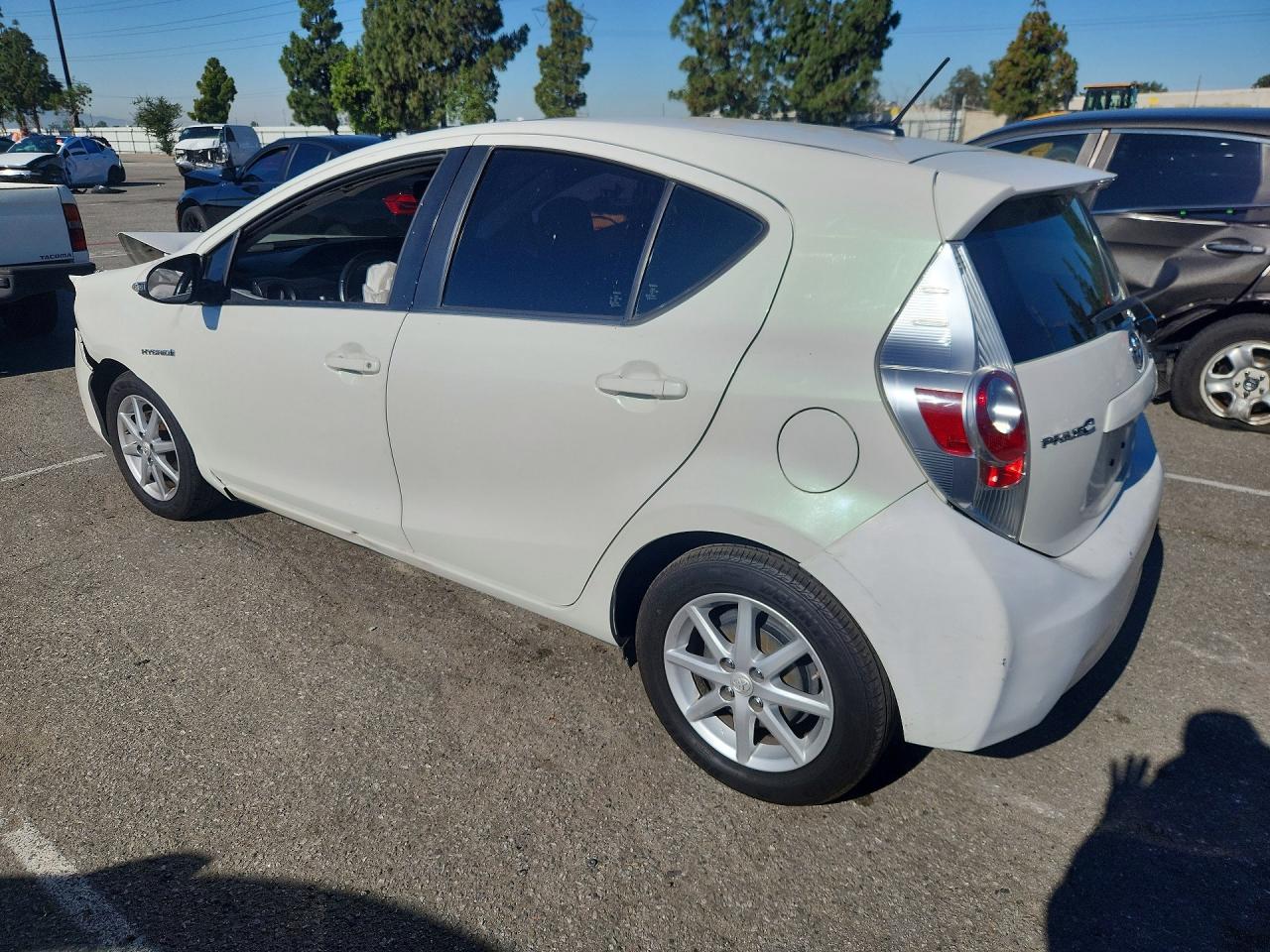 TOYOTA PRIUS C 2014 — 3