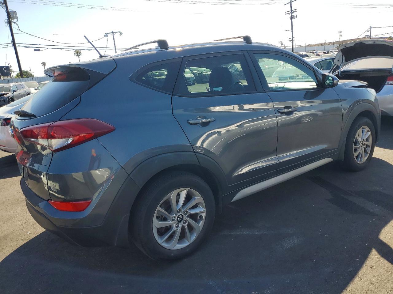 HYUNDAI TUCSON 2017 — 4