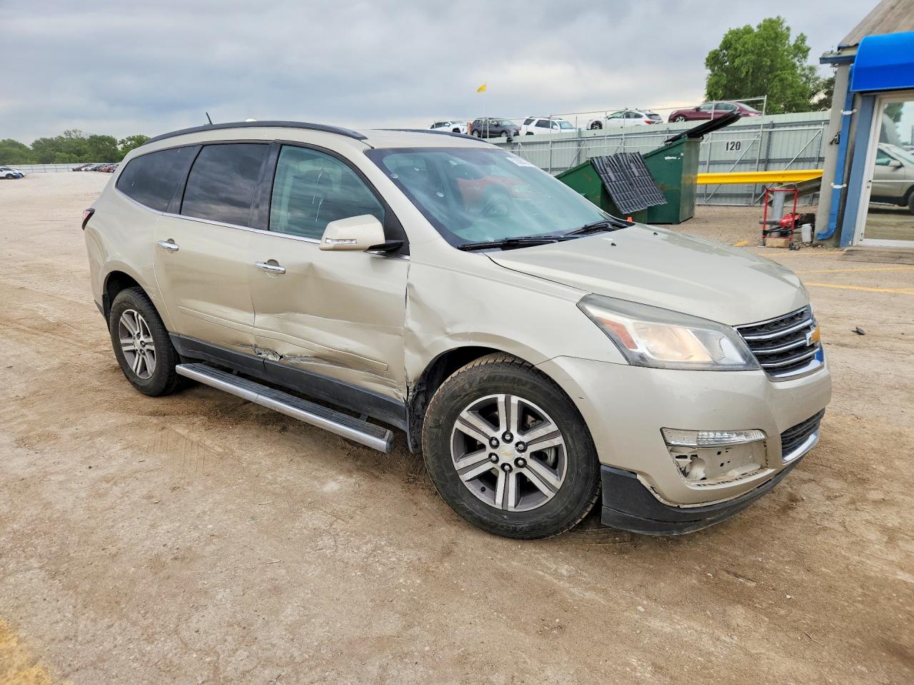 CHEVROLET TRAVERSE 2017 — 5