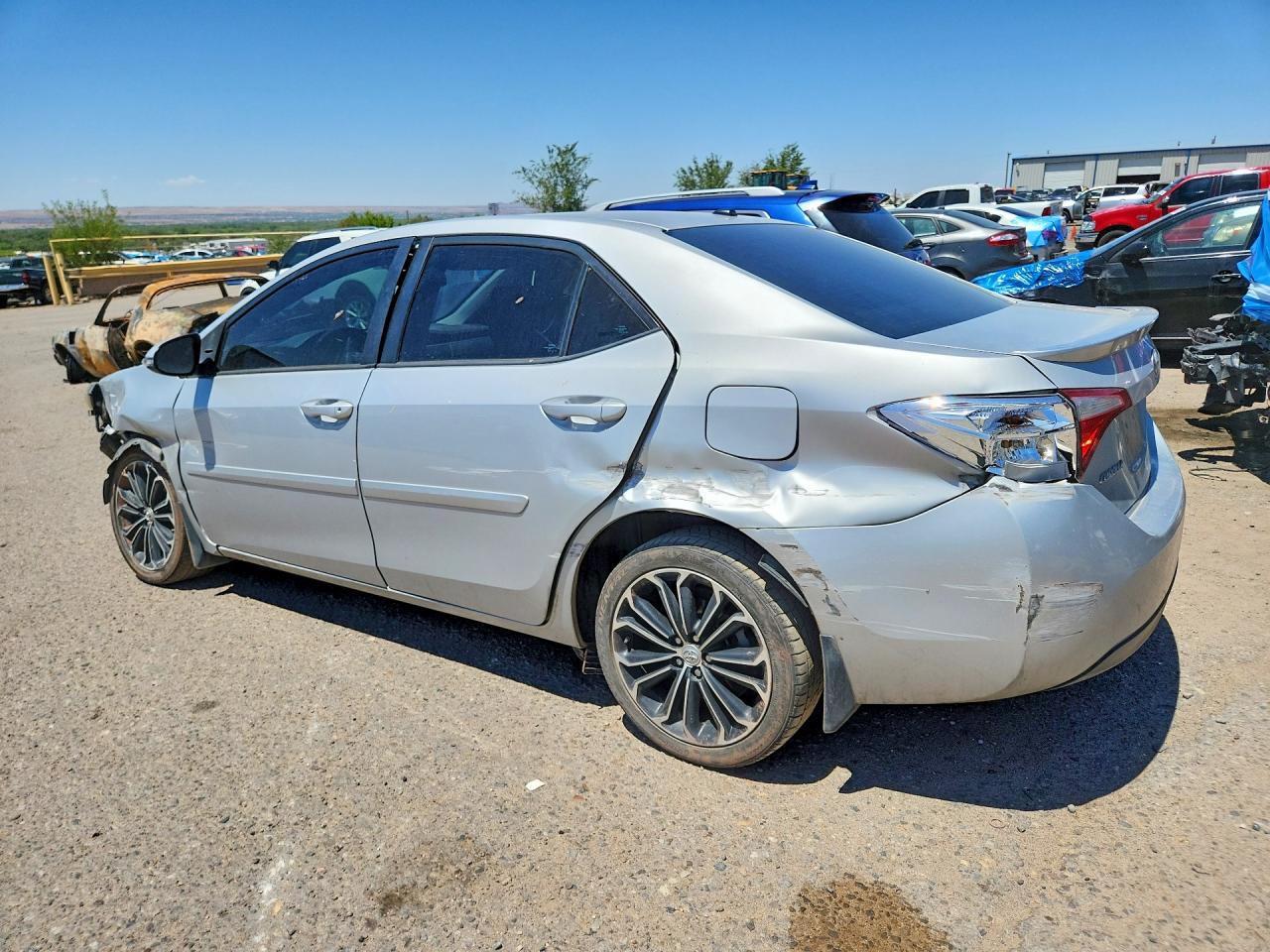 TOYOTA COROLLA 2015 — 3