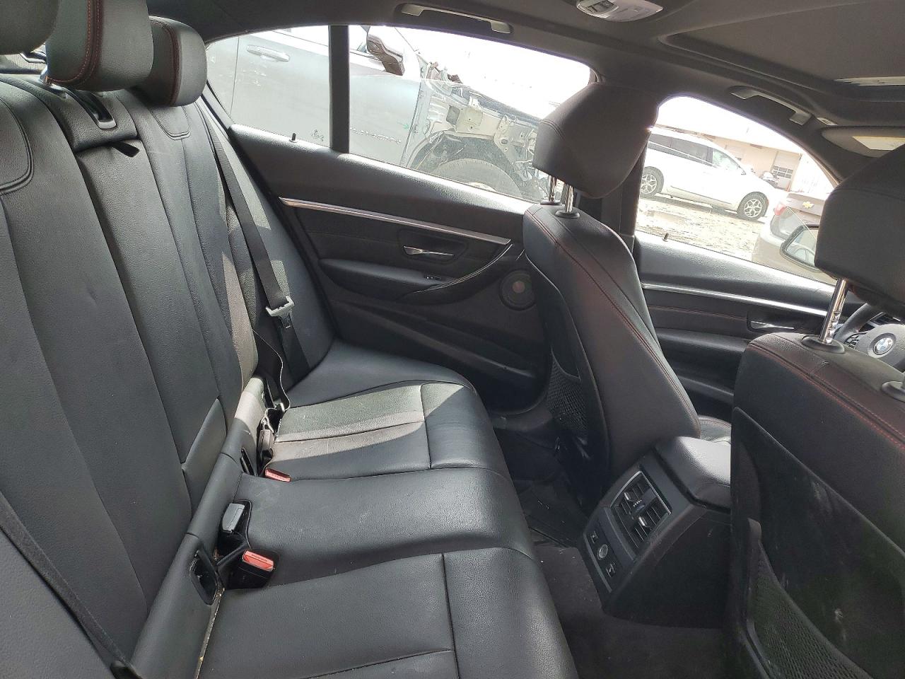 BMW 328 2016 — 11