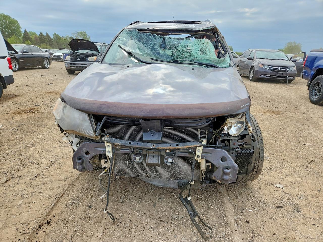MITSUBISHI OUTLANDER 2009 — 6