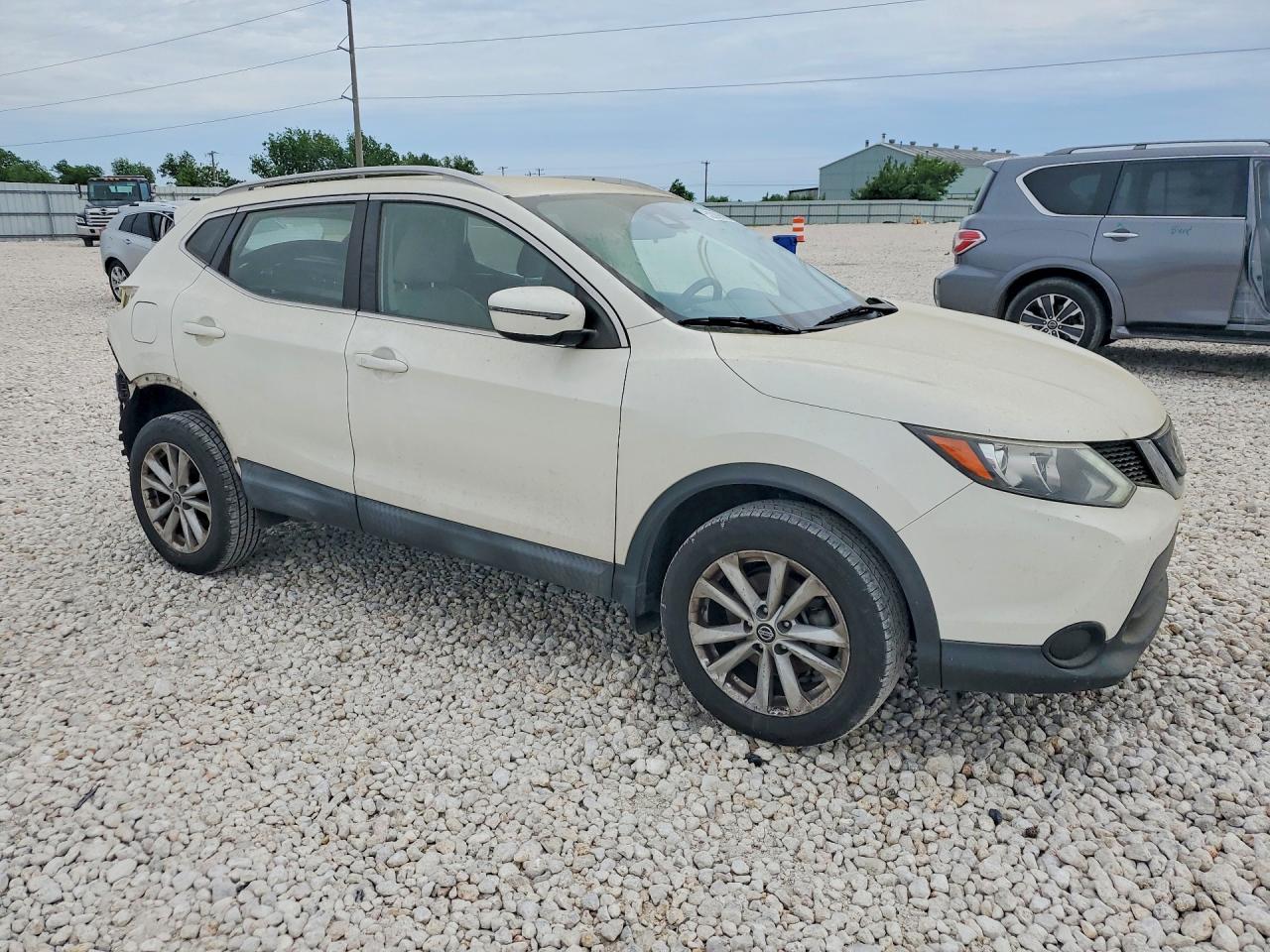 NISSAN ROGUE SPORT 2019 — 5