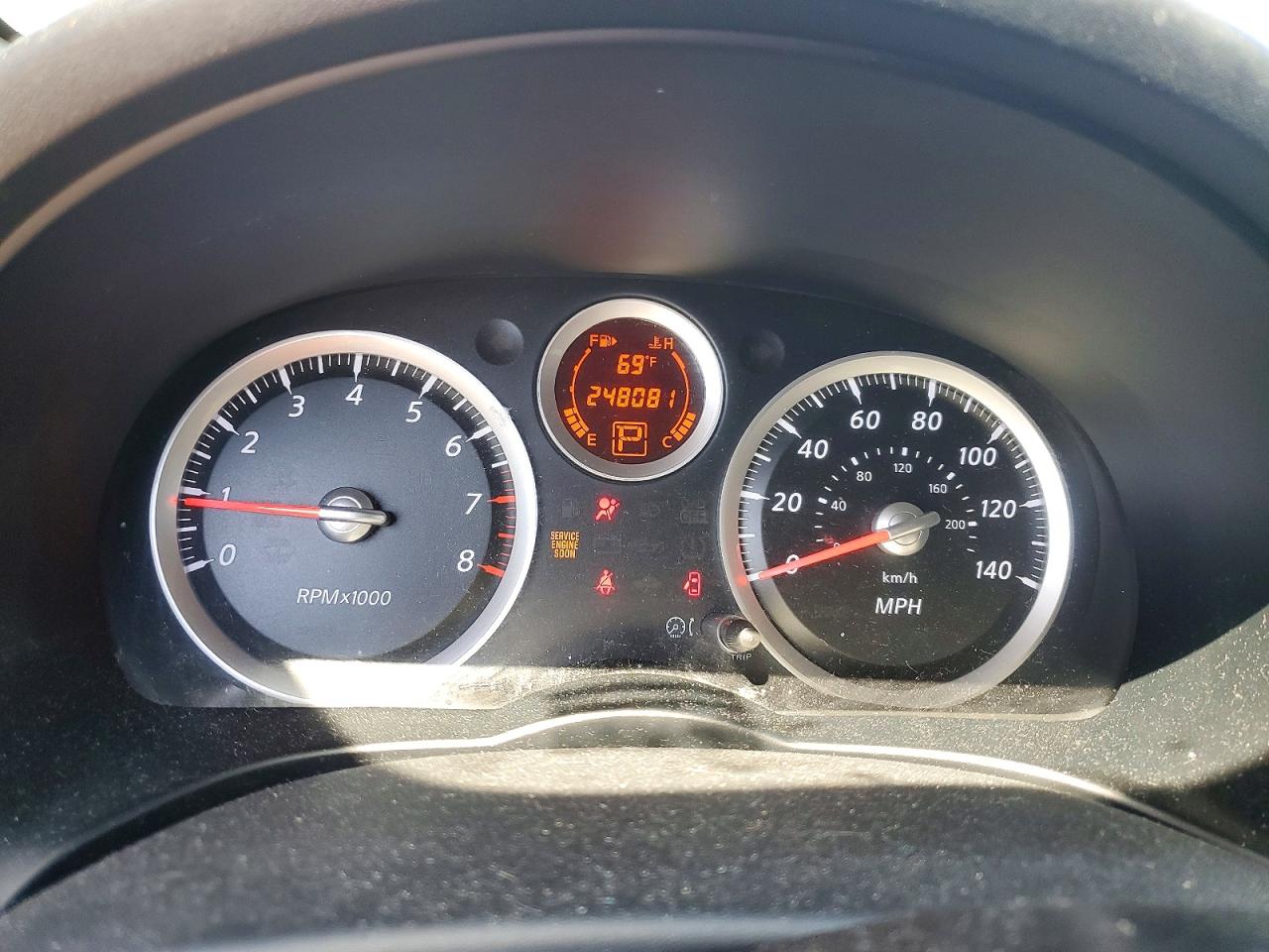 NISSAN SENTRA 2011 — 10