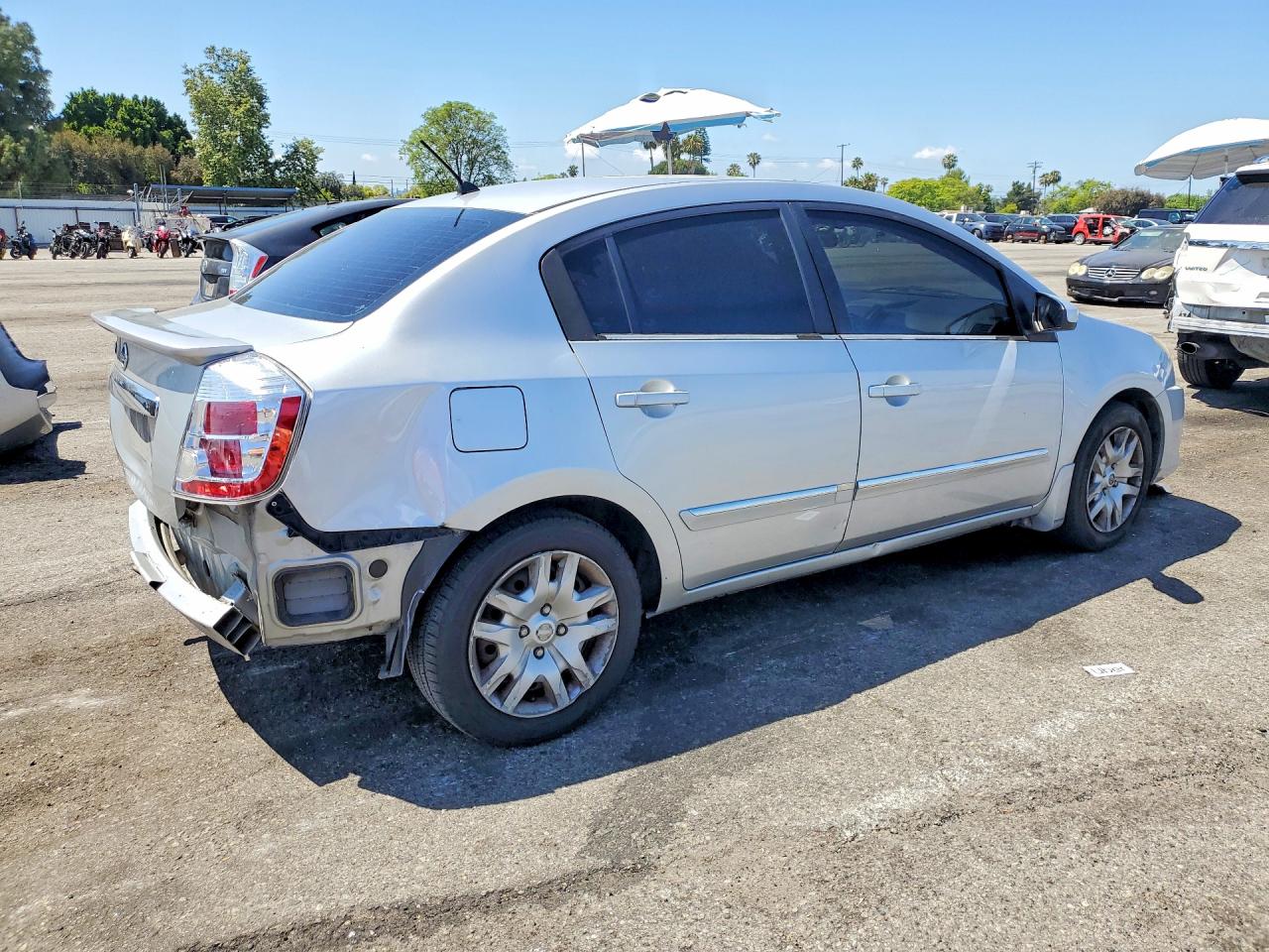 NISSAN SENTRA 2011 — 4