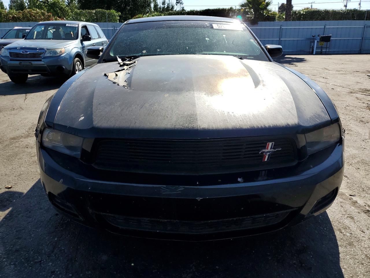 FORD MUSTANG 2011 — 6