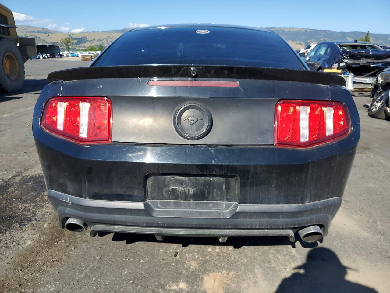 FORD MUSTANG 2011 — 7
