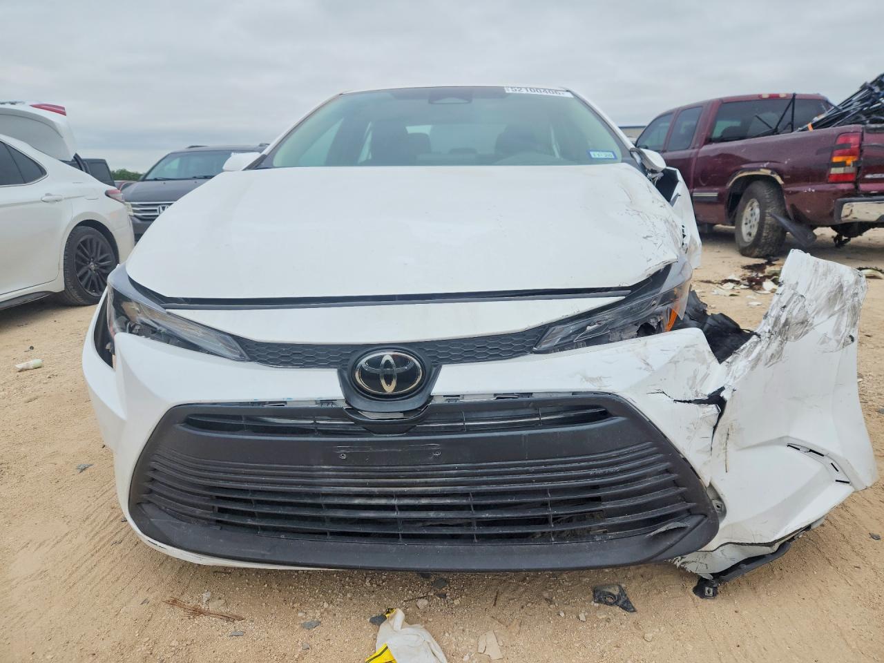 TOYOTA COROLLA 2024 — 6