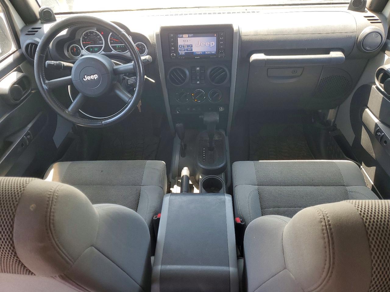 JEEP WRANGLER 2007 — 9