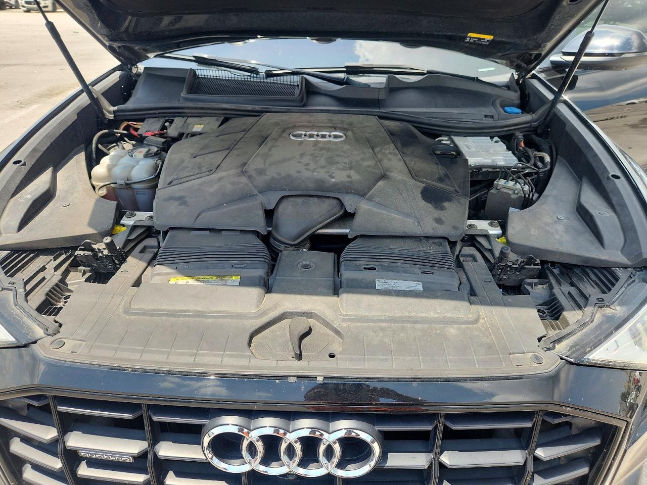 AUDI Q8 2019 — 13