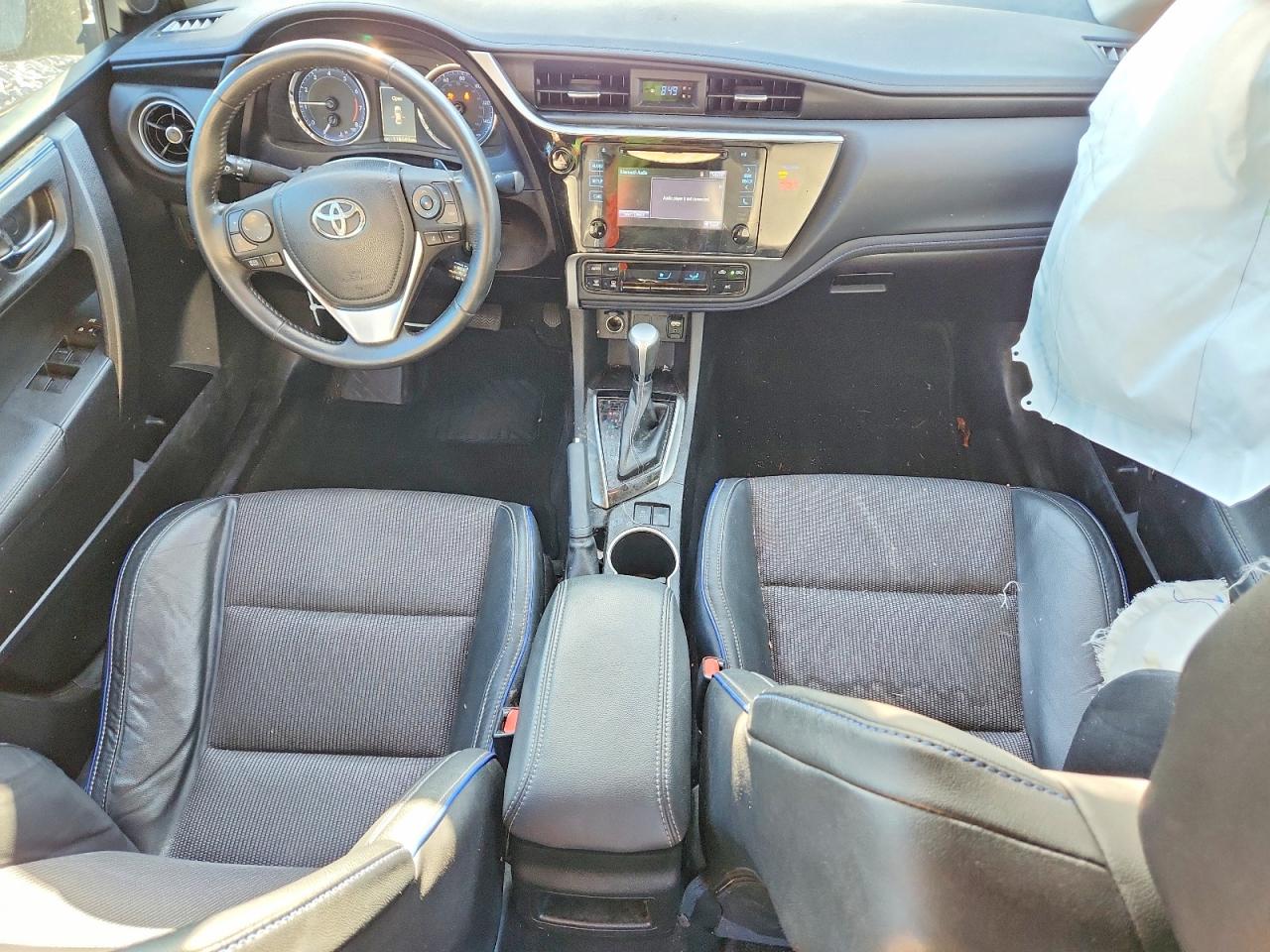 TOYOTA COROLLA 2018 — 9