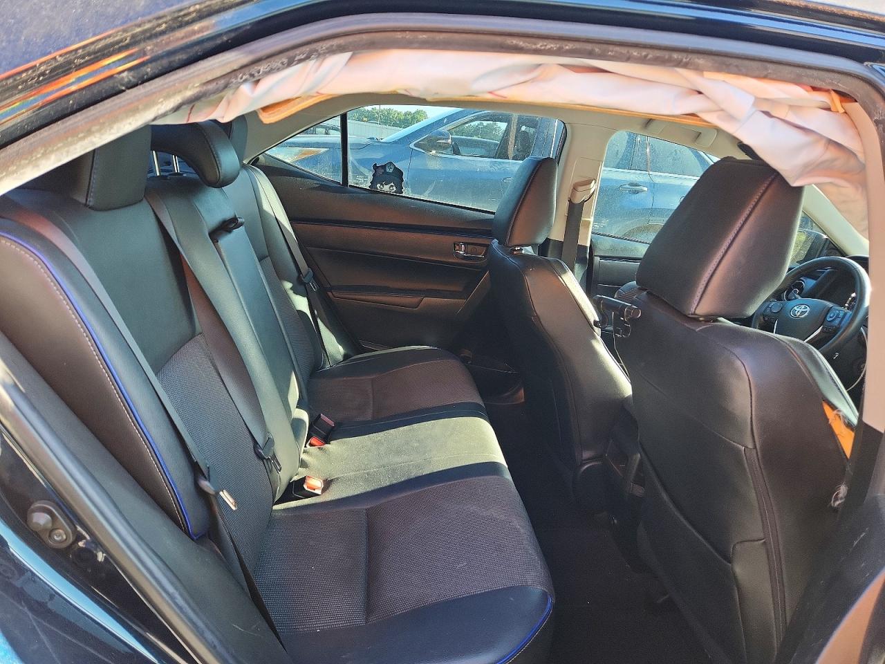 TOYOTA COROLLA 2018 — 11