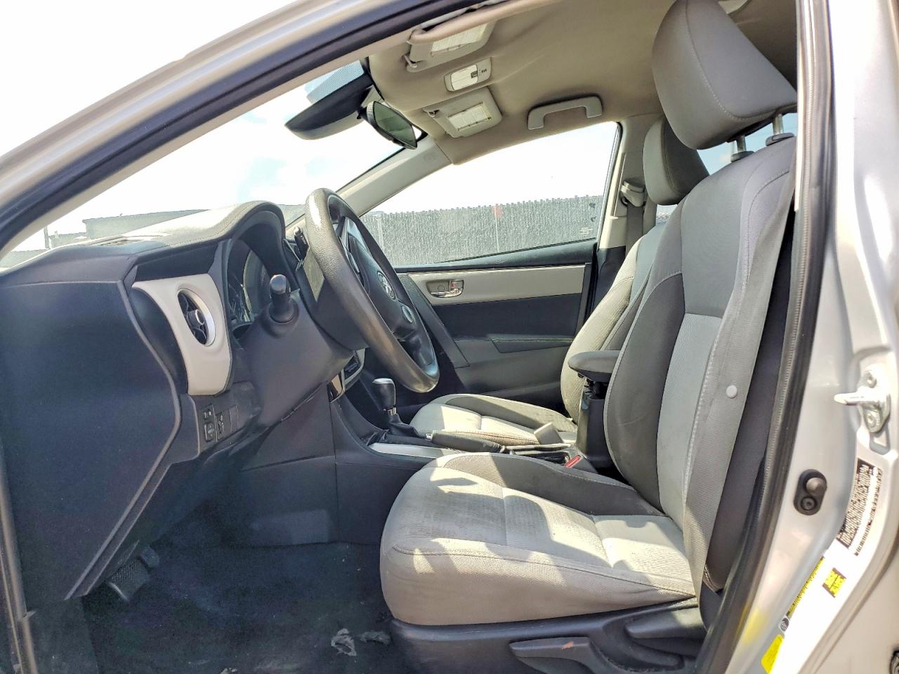 TOYOTA COROLLA 2017 — 8
