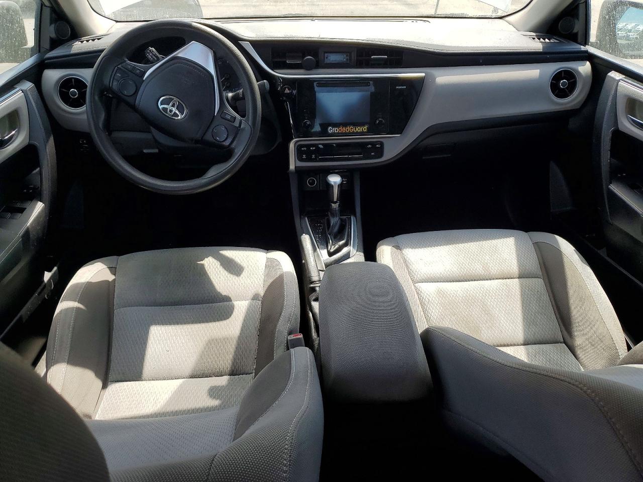 TOYOTA COROLLA 2017 — 9