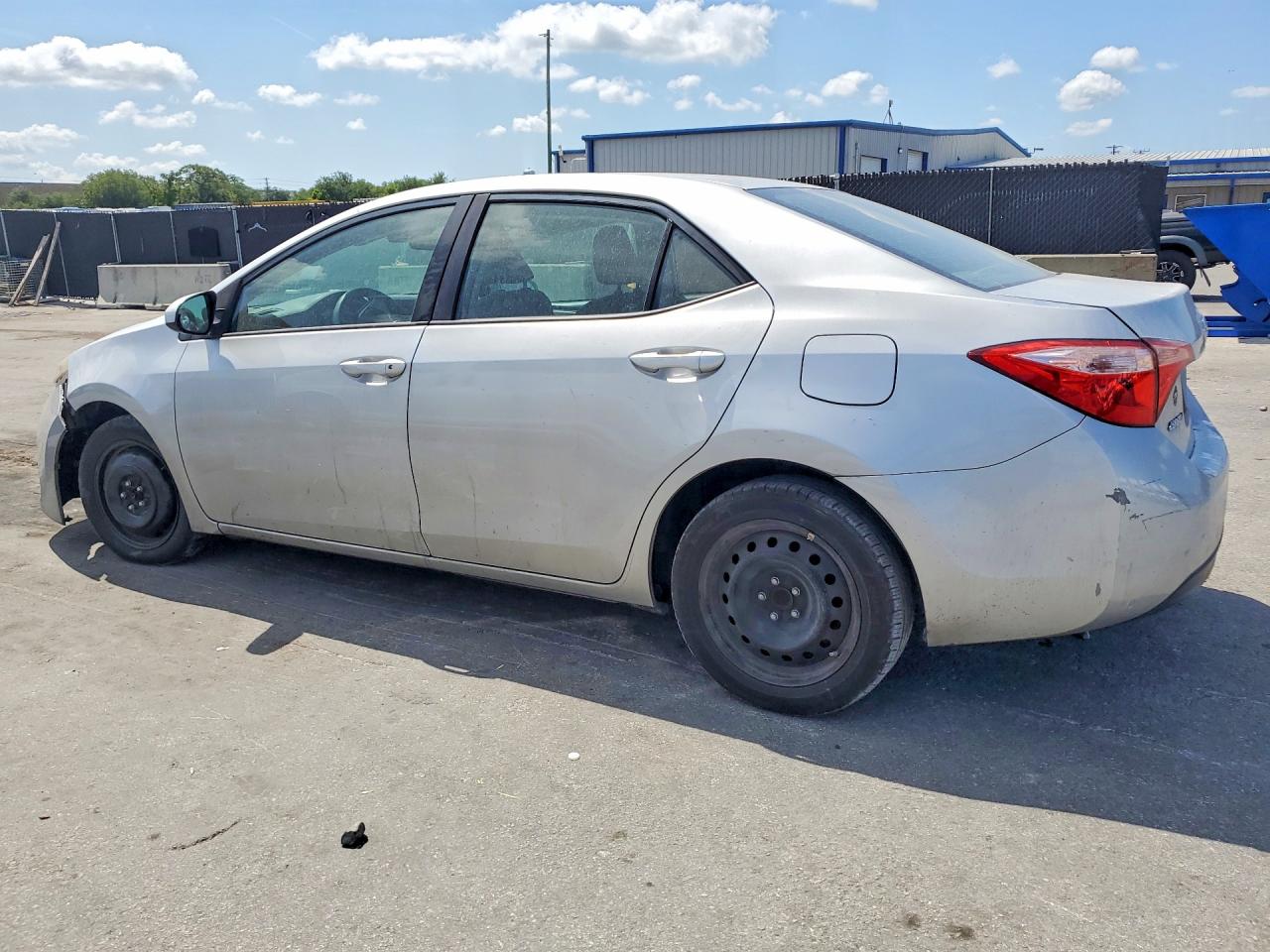 TOYOTA COROLLA 2017 — 3