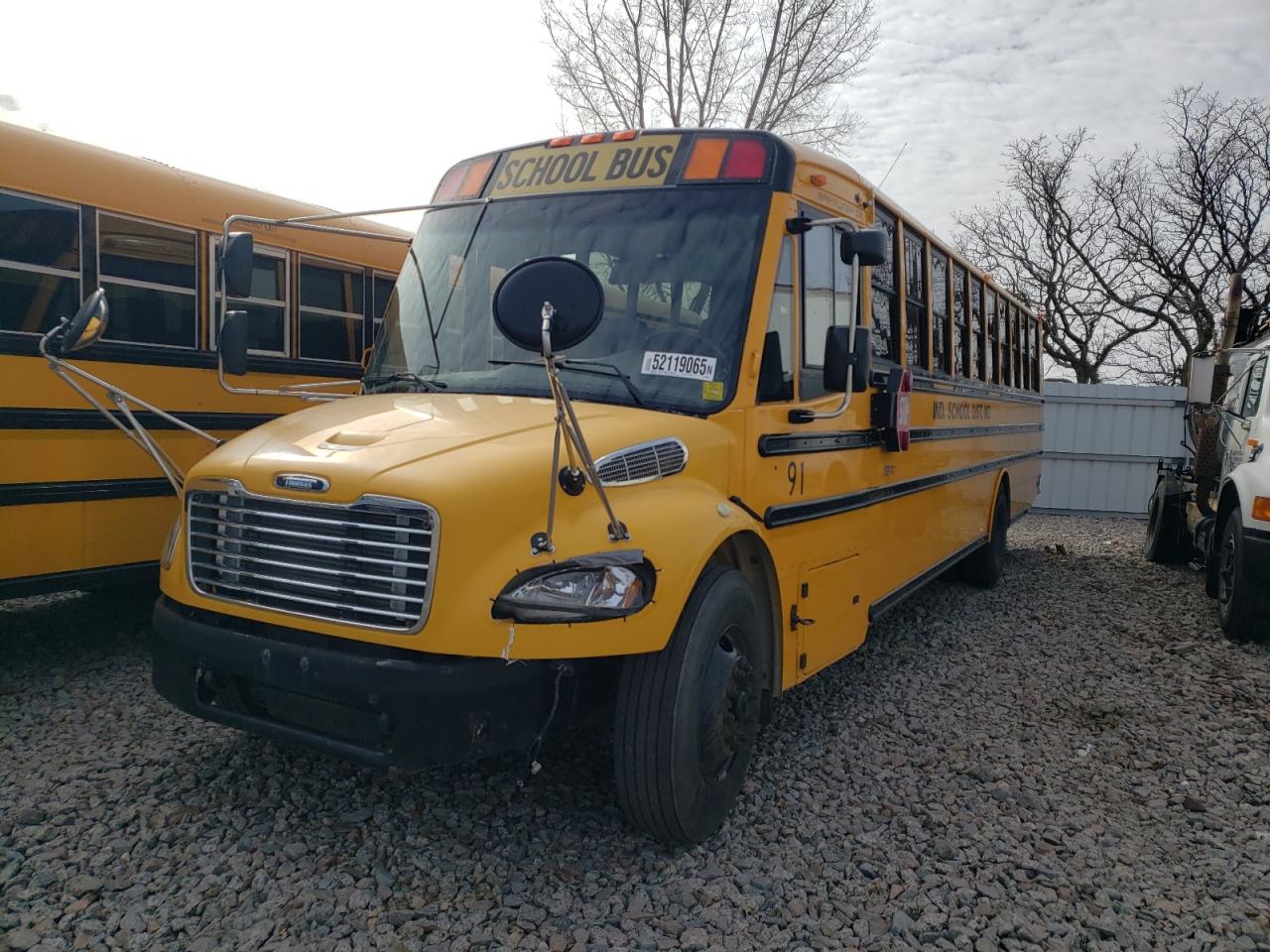 FREIGHTLINER CHASSIS 2012 — 3