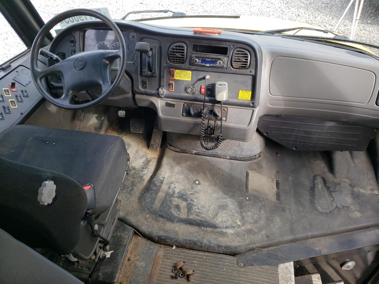 FREIGHTLINER CHASSIS 2012 — 6