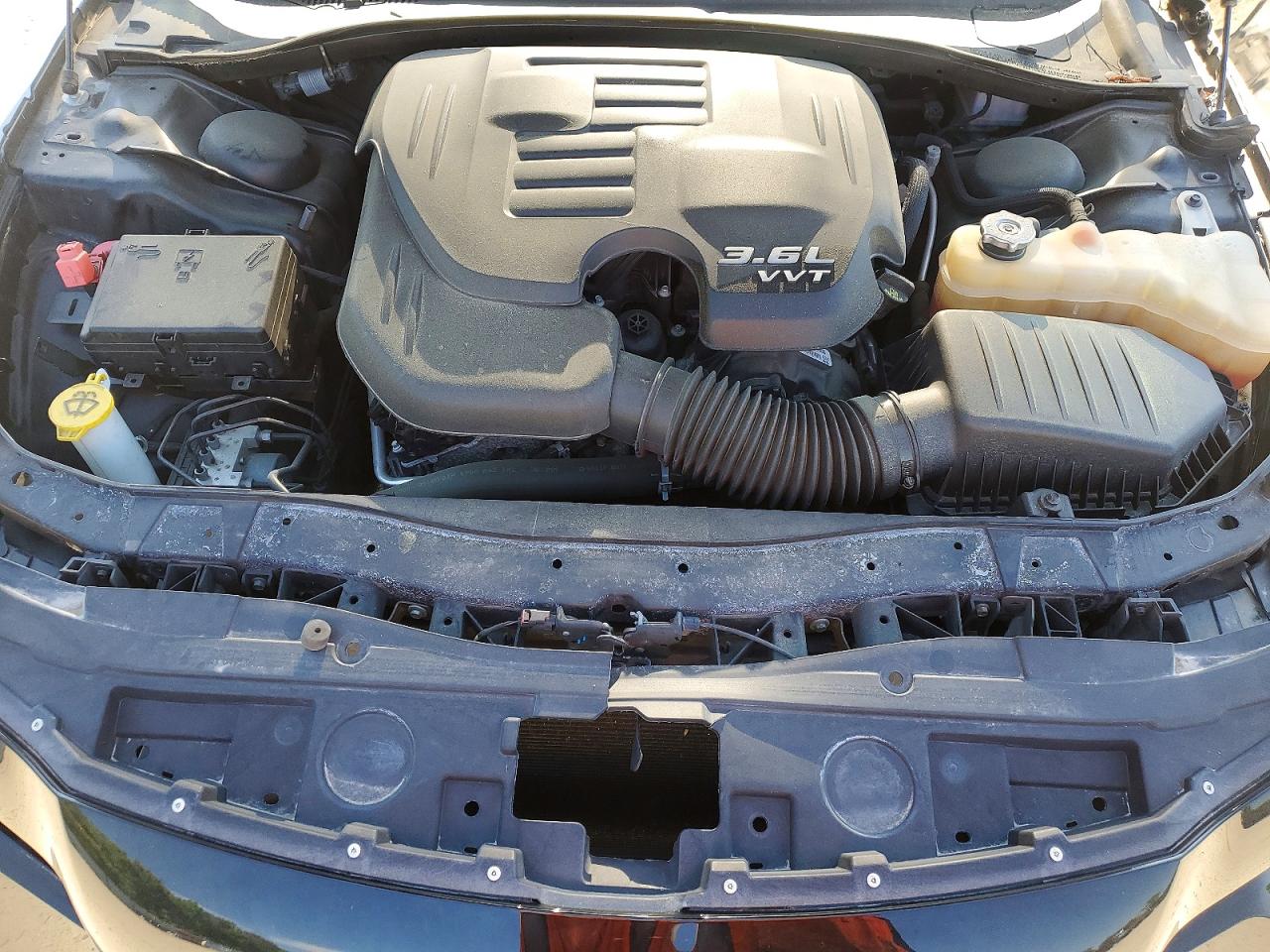 CHRYSLER 300 2021 — 12