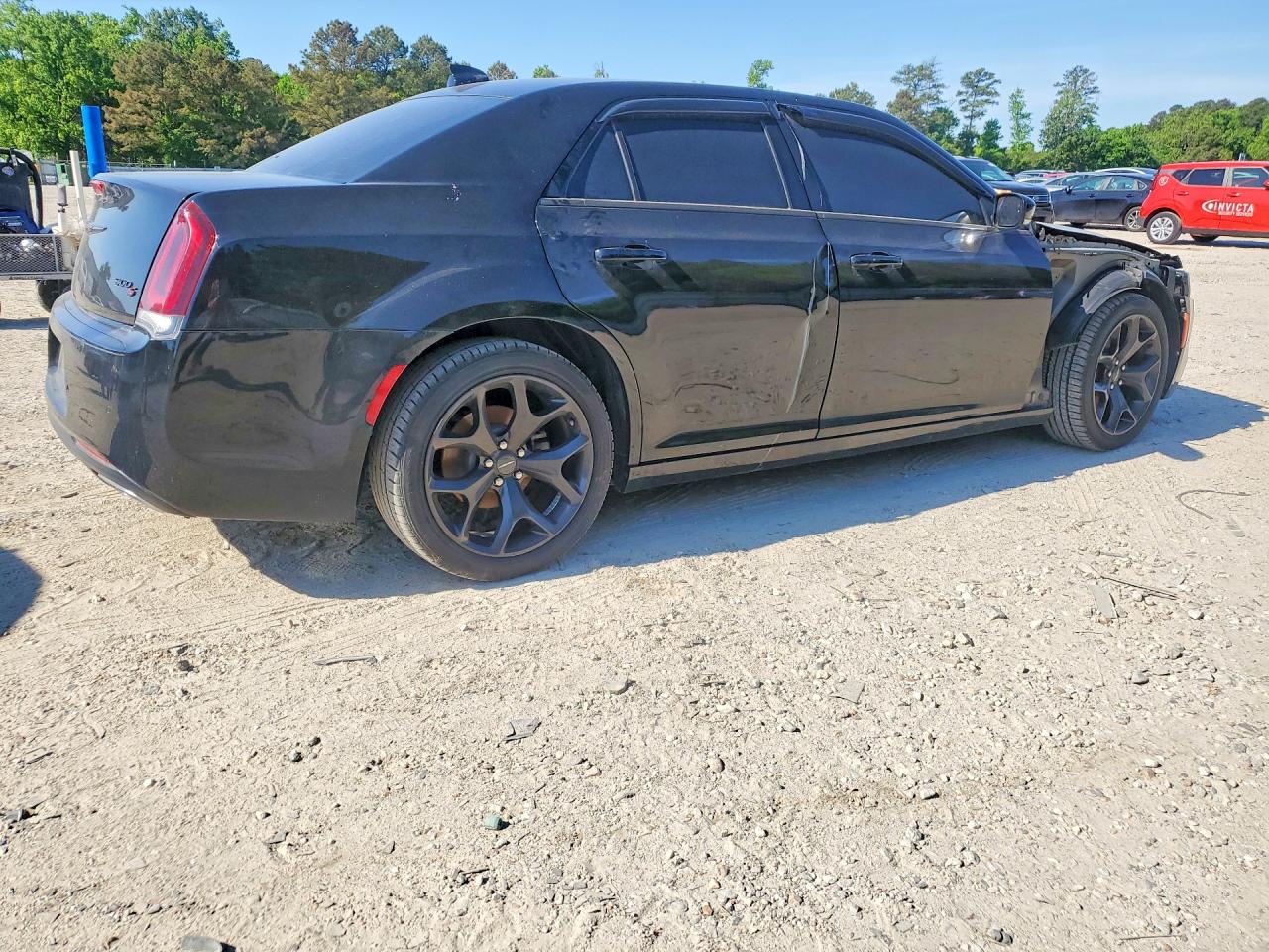 CHRYSLER 300 2021 — 4