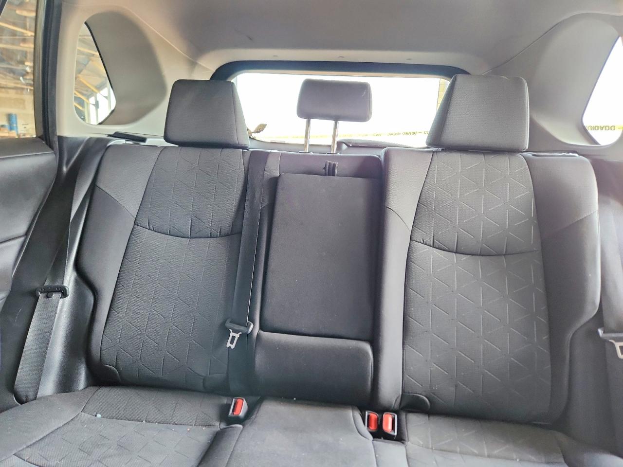 TOYOTA RAV4 2020 — 11