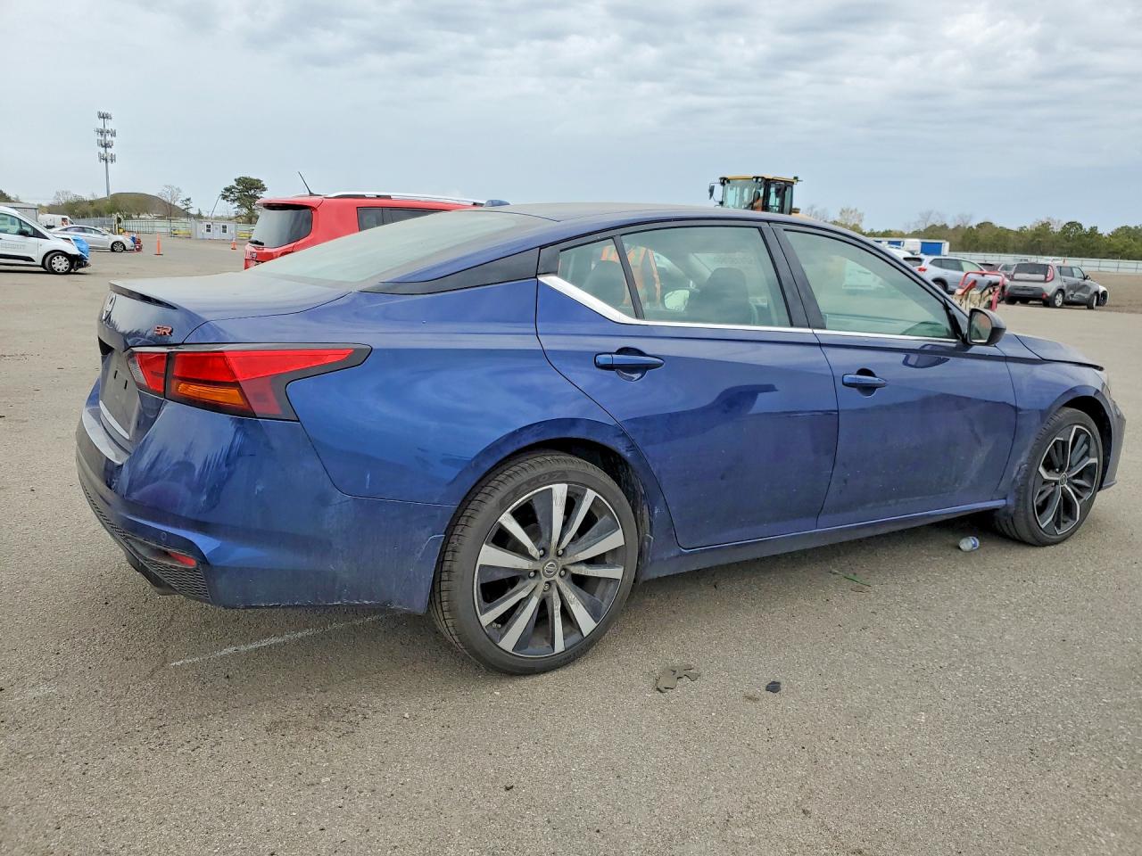 NISSAN ALTIMA 2024 — 4