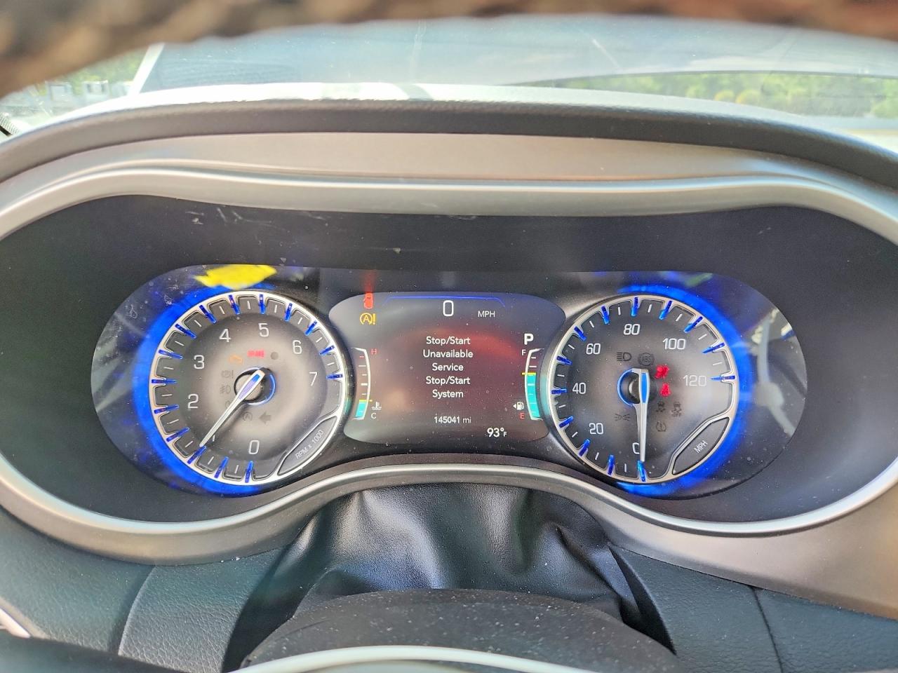 CHRYSLER PACIFICA 2022 — 10