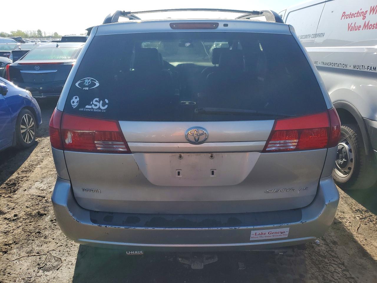 TOYOTA SIENNA 2005 — 7