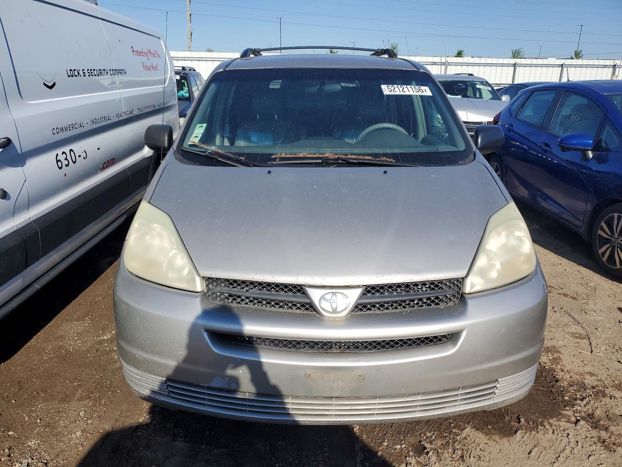 TOYOTA SIENNA 2005 — 6