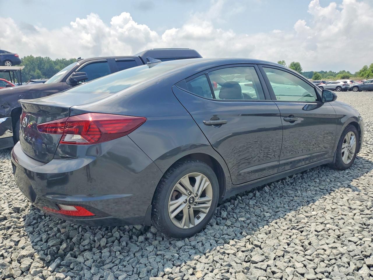 HYUNDAI ELANTRA 2020 — 4