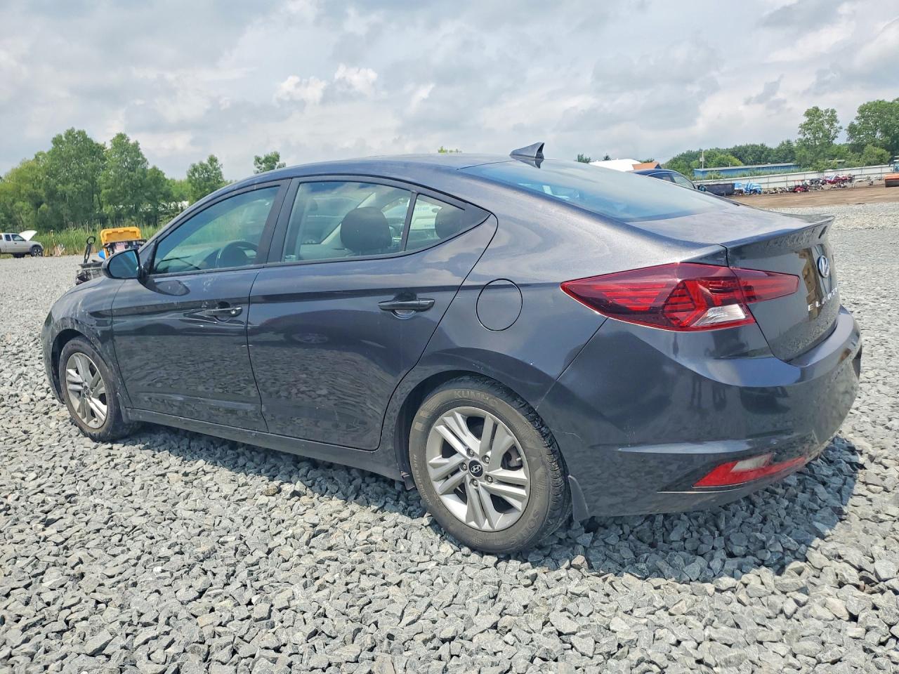 HYUNDAI ELANTRA 2020 — 3