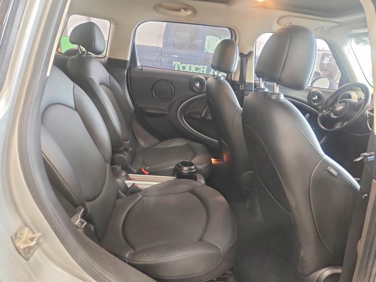 MINI COOPER 2012 — 12