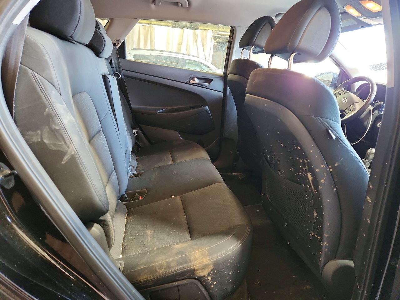 HYUNDAI TUCSON 2016 — 12