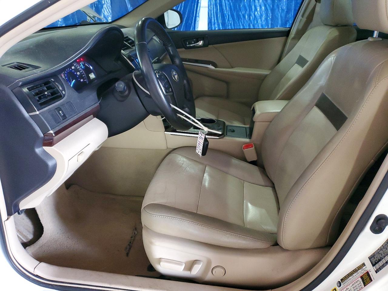 TOYOTA CAMRY 2012 — 8
