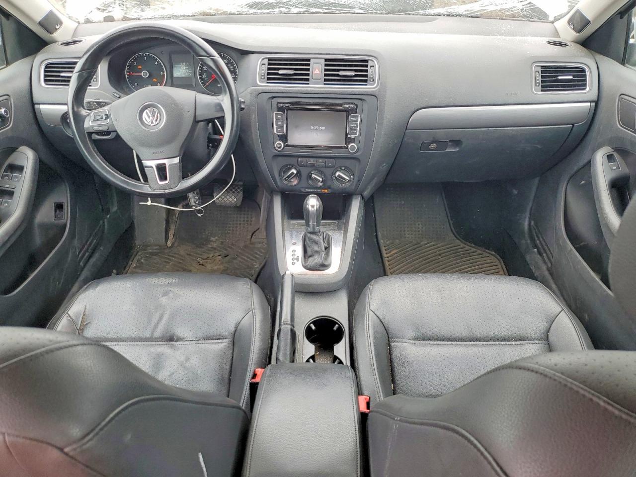 VOLKSWAGEN JETTA 2014 — 9