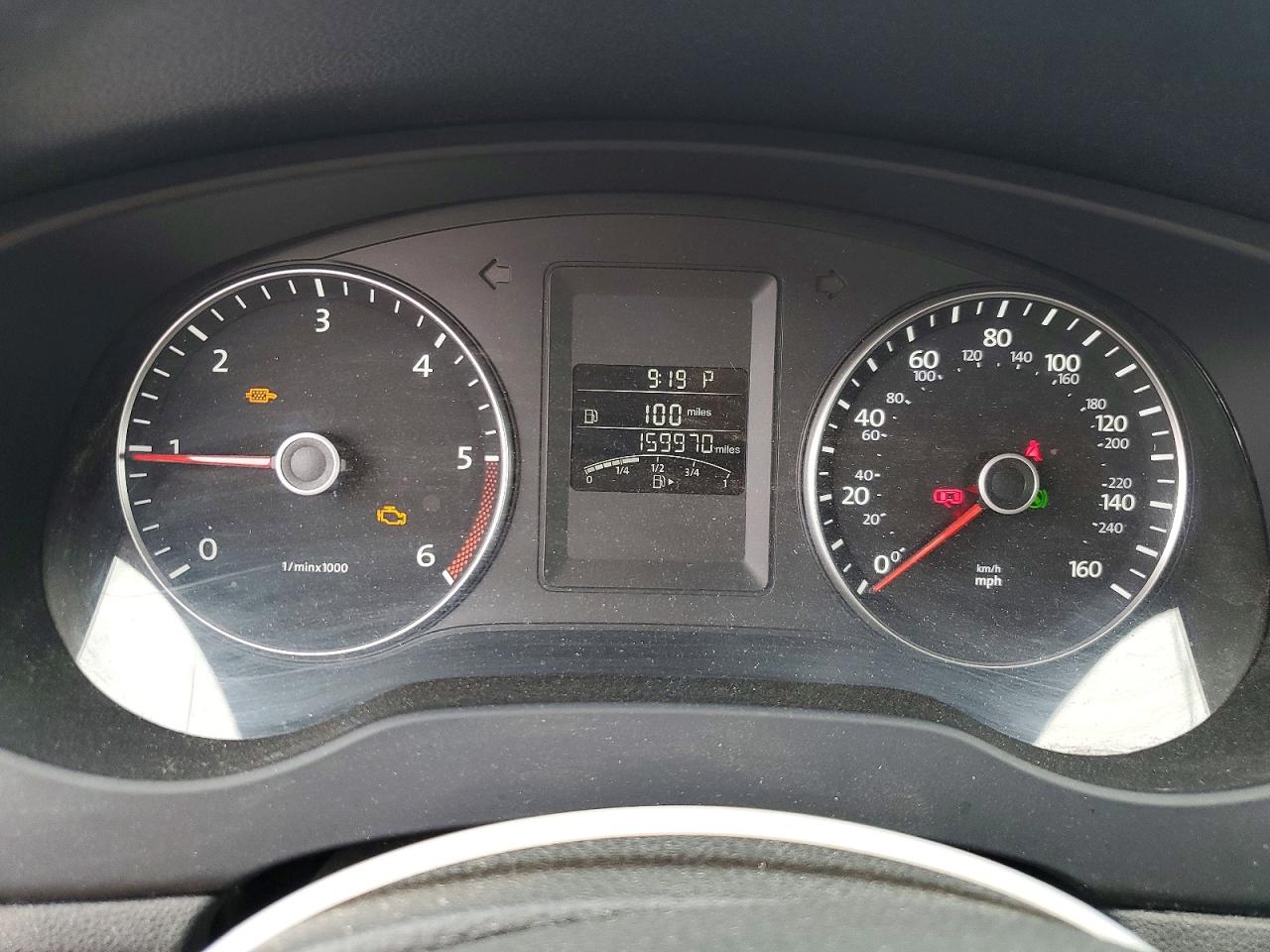 VOLKSWAGEN JETTA 2014 — 10
